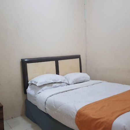 Bakom Inn Syariah Bogor Bagian luar foto