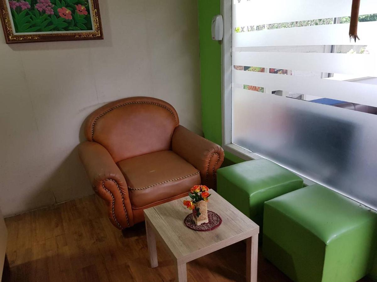 Bakom Inn Syariah Bogor Bagian luar foto
